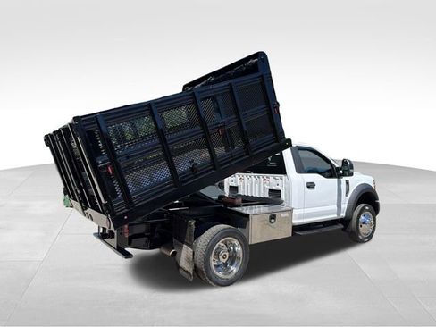 Used 2017 Ford F550 4x4 Regular Cab Super Duty w/ Power Equipment Group image 11