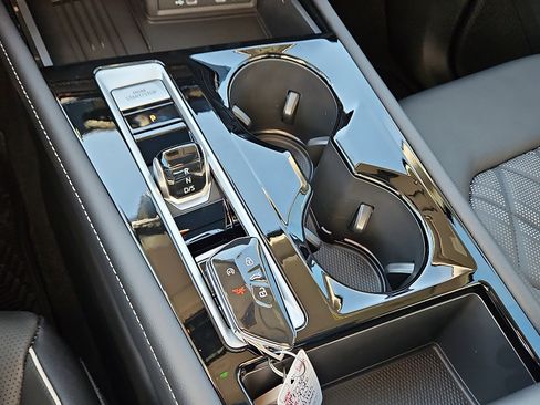 New 2026 Volkswagen Atlas SEL Premium R-Line image 16