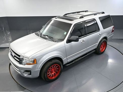 Used 2017 Ford Expedition XLT AWD/4WD image 58