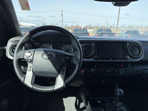 Used 2023 Toyota Tacoma TRD Off-Road w/ TRD Premium Off Road Package image 12