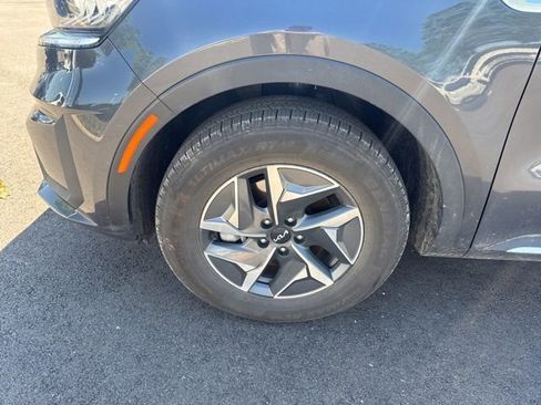 Used 2022 Kia Sorento S AWD/4WD image 18