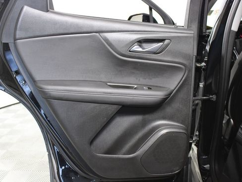 Used 2025 Chevrolet Blazer LT FWD image 30