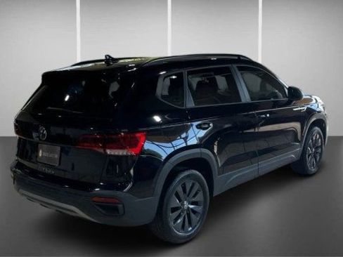 Used 2023 Volkswagen Taos S FWD image 6