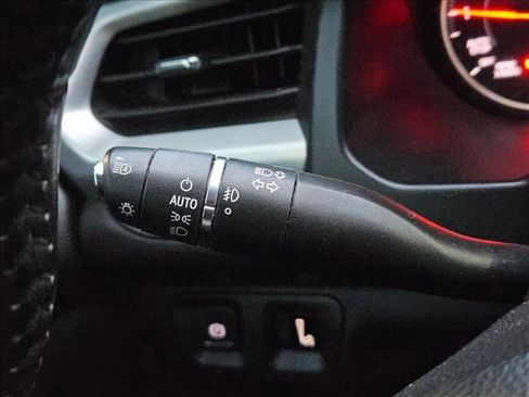 Used 2021 GMC Acadia SLT w/ Elevation Edition FWD image 21