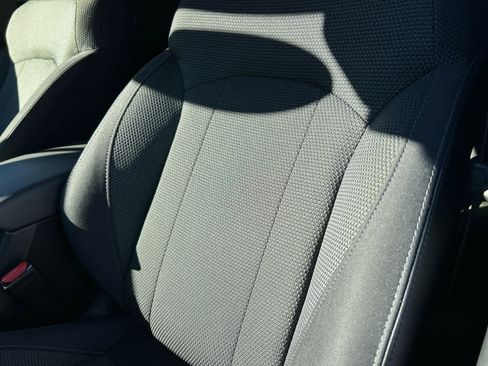 Used 2024 Subaru Crosstrek 2.0i Premium image 25