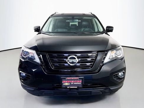 Used 2018 Nissan Pathfinder SL w/ Midnight Edition Package image 4