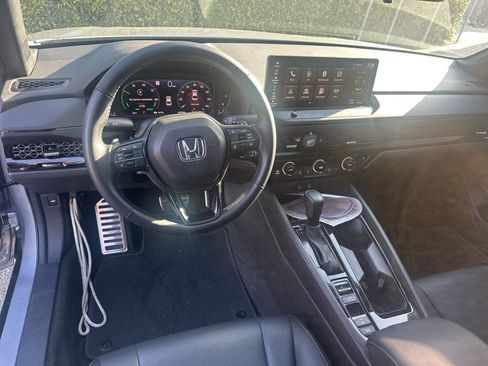 Used 2025 Honda Accord Sport image 10