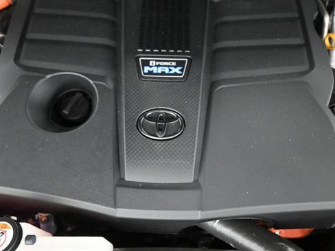 Used 2025 Toyota Sequoia TRD Pro AWD/4WD image 59
