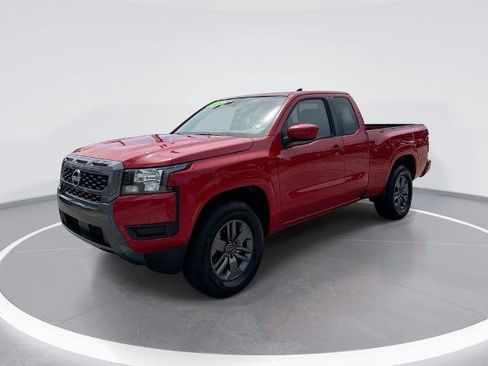 Certified 2025 Nissan Frontier SV RWD image 1