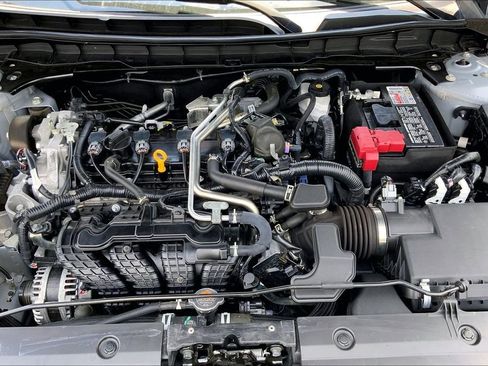 Used 2024 Nissan Altima 2.5 SR w/ SR Premium Package FWD image 21