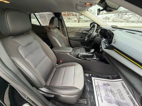 Certified 2024 Chevrolet Trax LT w/ Driver Confidence Package image 37
