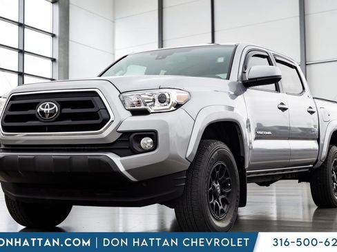 Used 2020 Toyota Tacoma SR5 AWD/4WD image 1