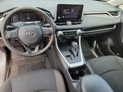 Used 2024 Toyota RAV4 LE FWD image 8