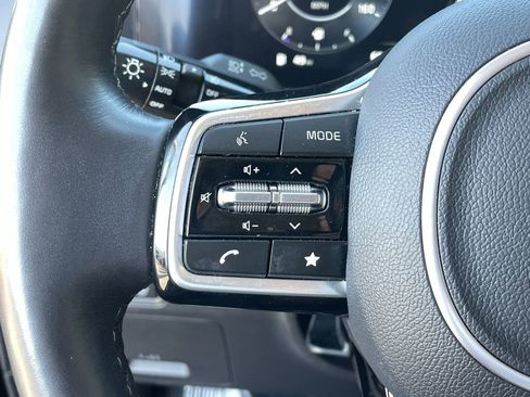 Certified 2024 Kia Carnival SX Prestige image 29