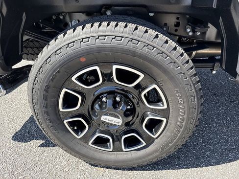 Used 2025 Ford F250 Platinum AWD/4WD image 17