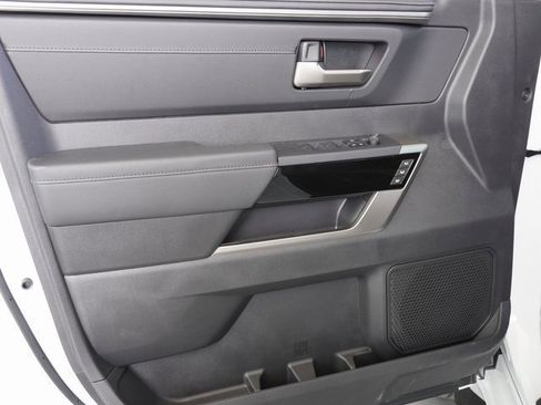 New 2025 Toyota Tundra Limited image 24