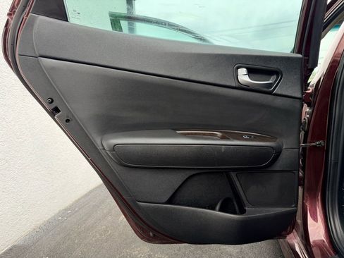 Used 2017 Kia Optima EX image 27