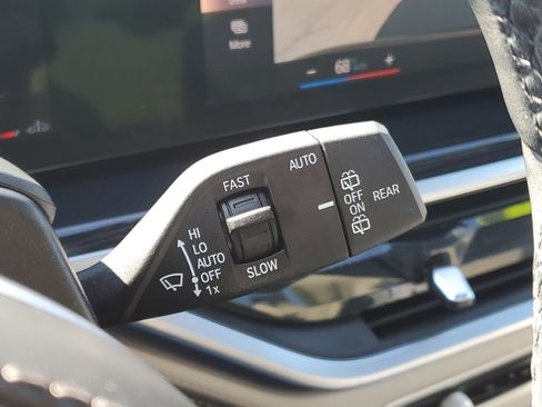 Certified 2023 BMW X7 xDrive40i w/ Executive Package image 16