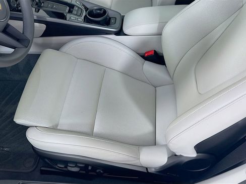 Used 2023 Porsche 911 Carrera 4S image 18