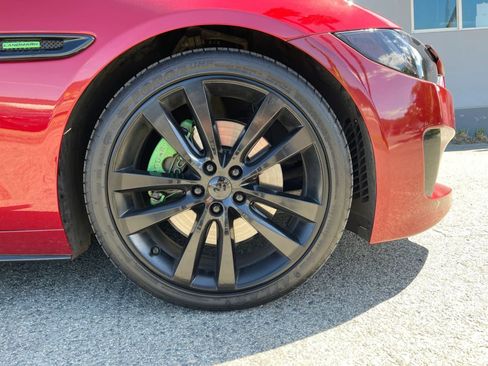 Used 2019 Jaguar XE Landmark Edition RWD image 39