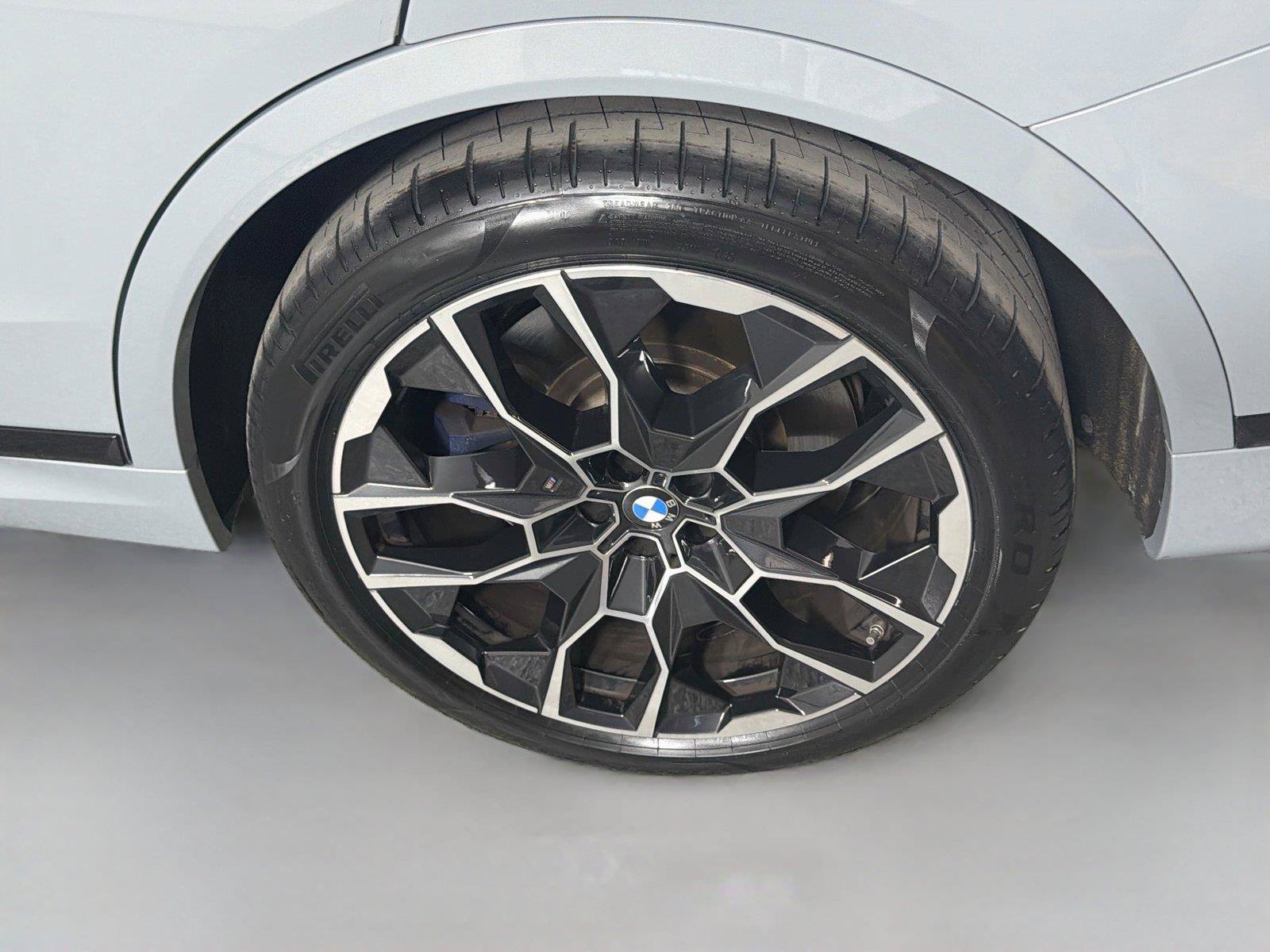 Used 2026 BMW X7 M60i AWD/4WD image 33