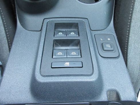 Used 2022 Ford Bronco 4-Door AWD/4WD image 29