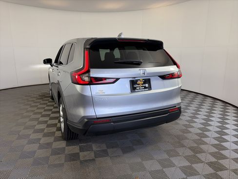 Used 2025 Honda CR-V LX image 4