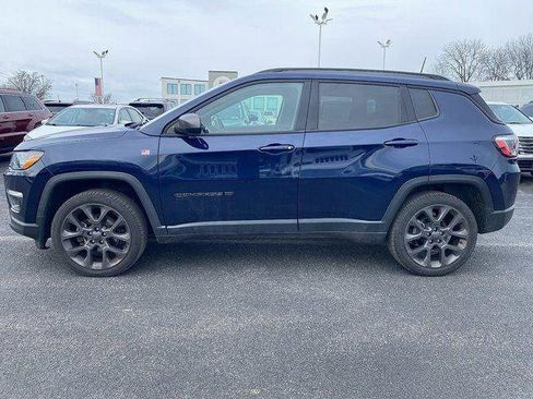 Certified 2021 Jeep Compass Latitude w/ Sun and Sound Group AWD/4WD image 2