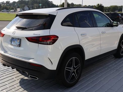 Used 2022 Mercedes-Benz GLA 250 4MATIC image 5
