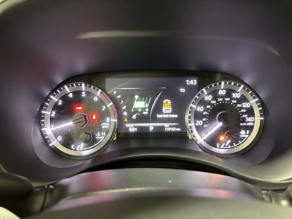 Used 2023 Toyota Highlander L FWD image 12