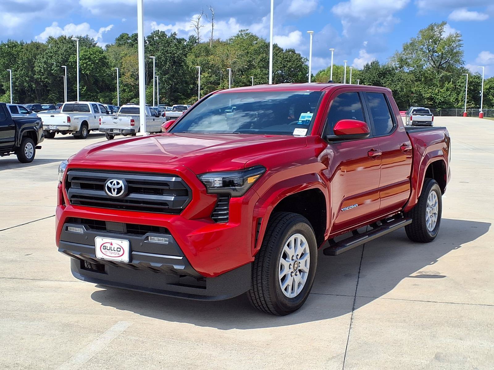 Certified 2025 Toyota Tacoma SR5 w/ SR5 Upgrade Package AWD/4WD image 3