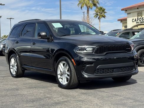 Used 2024 Dodge Durango GT image 1