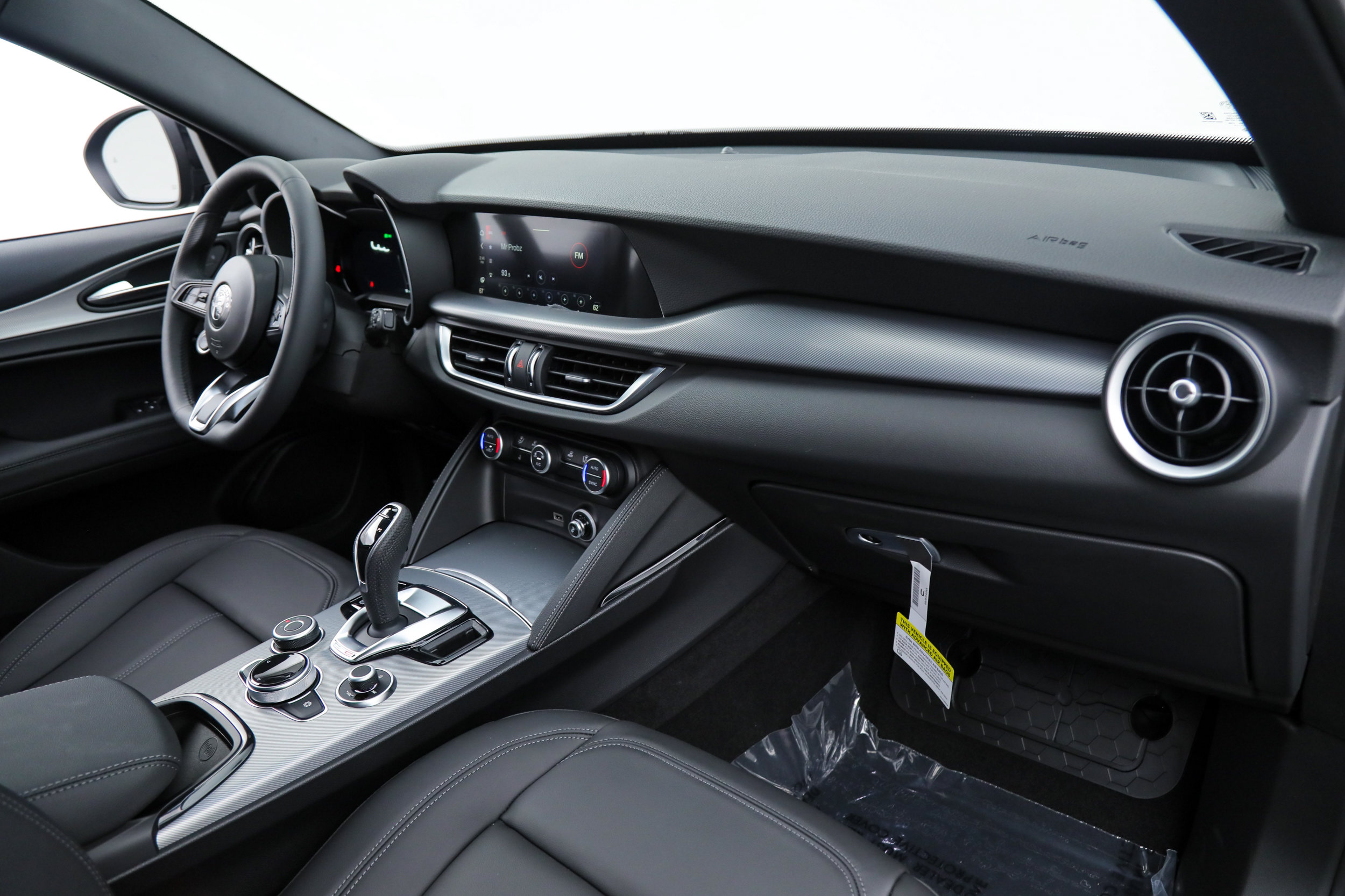 Used 2026 Alfa Romeo Stelvio Sprint w/ Convenience Package AWD/4WD image 11