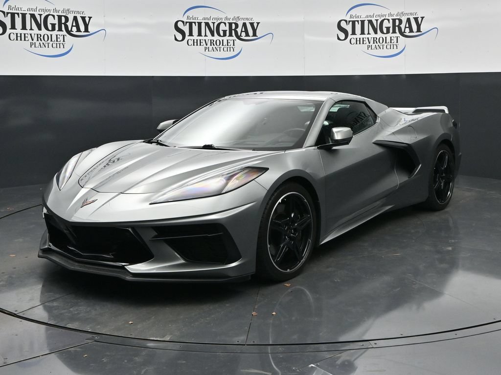 Used 2022 Chevrolet Corvette Stingray Premium Conv w/ Z51 Performance Package RWD image 3