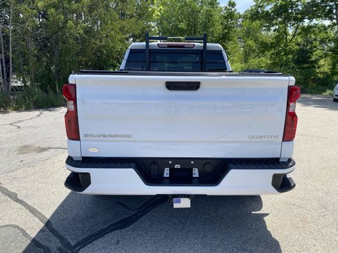 Used 2023 Chevrolet Silverado 1500 Custom AWD/4WD image 6