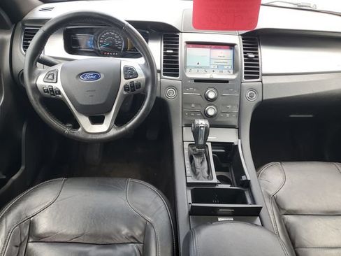 Used 2017 Ford Taurus SEL w/ Equipment Group 201A FWD image 9