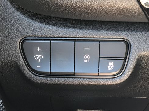 Used 2024 Kia Seltos S FWD image 18