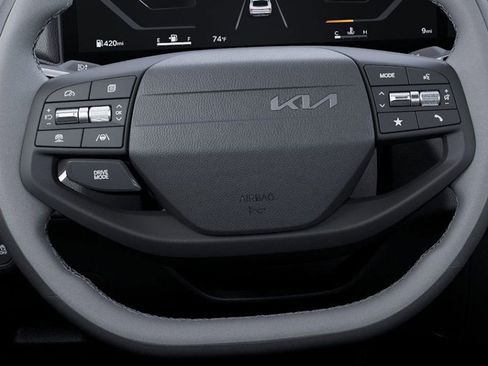 New 2025 Kia K4 EX image 22