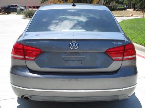 Used 2014 Volkswagen Passat TDI SEL Premium FWD image 5