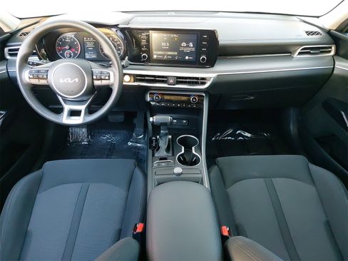 Used 2022 Kia K5 LXS image 9