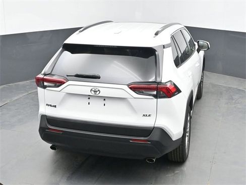 Used 2019 Toyota RAV4 XLE Premium image 42