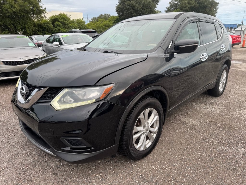 Used 2015 Nissan Rogue S FWD image 2