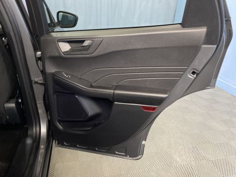 Used 2025 Ford Escape Active image 41