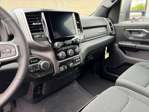 New 2026 RAM 1500 Big Horn AWD/4WD image 18