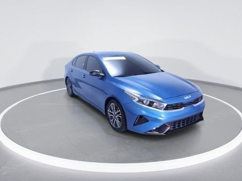 Certified 2023 Kia Forte GT-Line image 4