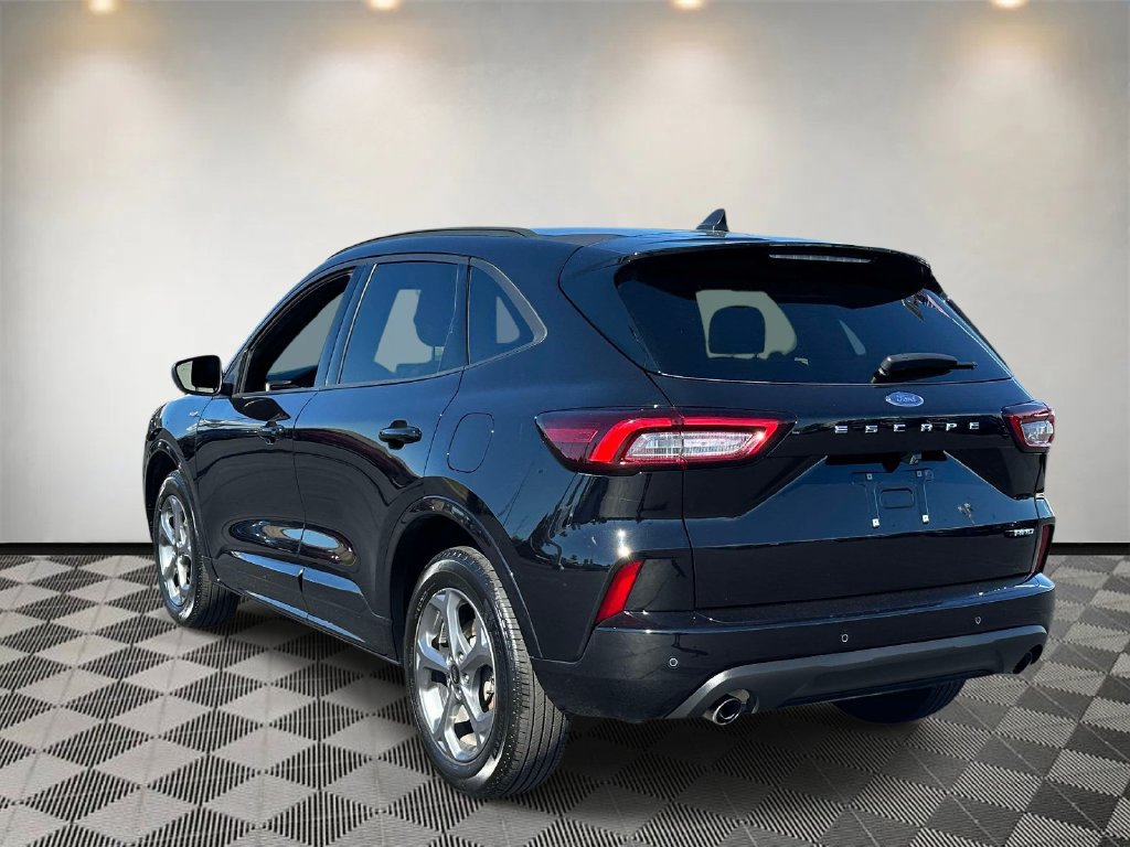 Certified 2024 Ford Escape ST-Line w/ Tech Pack #1 AWD/4WD image 5