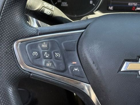 Used 2021 Chevrolet Equinox LT FWD image 12