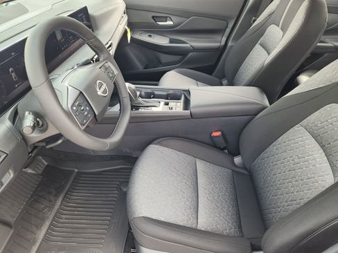 New 2026 Nissan Sentra SV FWD image 8