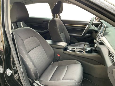 Used 2023 Nissan Altima 2.5 SV image 26