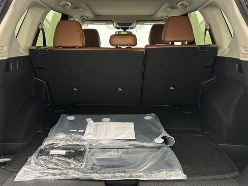 New 2026 Nissan Rogue Platinum w/ Platinum Premium Package image 12